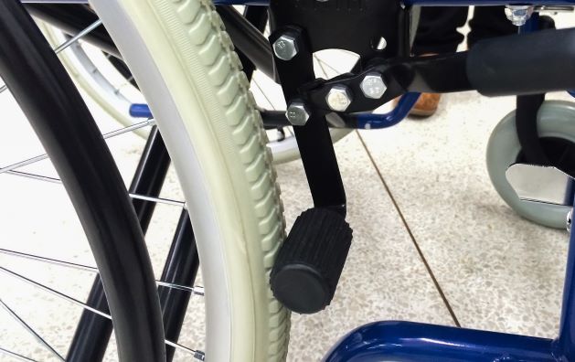 wheel chair repairs, scooter repairs, walker repairs, wheelchair rental, walker rentals